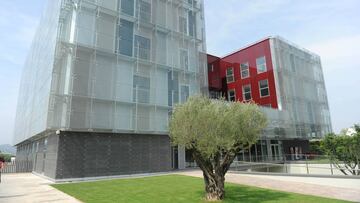 El Barça desaconseja a los 670 deportistas de la La Masia que vean los informativos