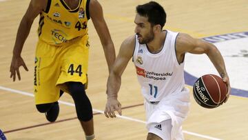 Facundo Campazzo, durante el torneo Costa del Sol, ante el Alba de Berl&iacute;n.