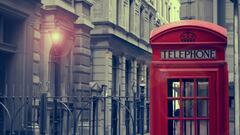 El móvil gana, adiós a las cabinas telefónicas este 2018