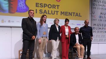 21/11/23  NATACION 
MESA REDONDA SOBRE SALUD Y DEPORTE 
JORDI SANS  IRIS TIO  PALOMA DEL RIO  ALMUDENA CID  SERGI GARROTE  GERVASIO DEFERR