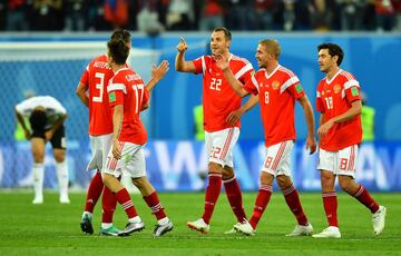 3-0. Artem Dzyuba celebró el tercer gol.