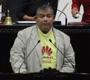 Diputado mexicano legisla con la camiseta del América