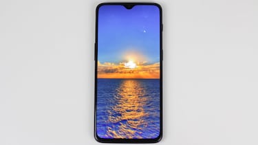 OnePlus 6T: características, precio y sensor de huellas en la pantalla