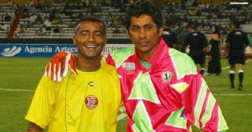 15 fotografías de Jorge Campos con sus famosos amigos