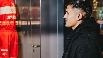 Solari fue presentado en su nuevo club y un jugador de la Roja le dejó este mensaje