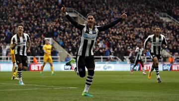 El jugador del Newcastle, Ayoze Pérez, durante un partido.