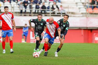 El liderato del Murcia, la escalada del Castilla, las dudas del Hércules y la venta del Recre