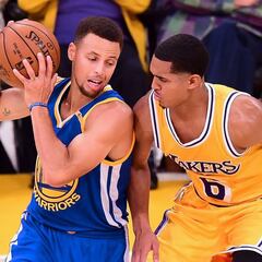 Curry se queda sin anotar un triple 157 partidos después
