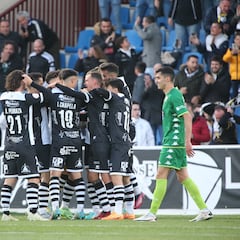 Unionistas disfruta ante un Depor que no tiene remedio