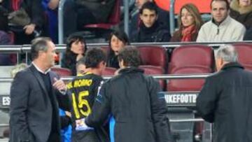 <b>PRESAGIO. </b>Los gestos de dolor en el Camp Nou denotaban que la lesión podría ser de gravedad.