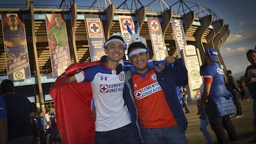 ¡Euforia total! Así salió del Estadio Azteca la afición de Cruz Azul