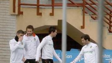 <b>A PUERTA CERRADA. </b>Unai no dio pistas en el entrenamiento de ayer, en el que se encerró en Paterna.