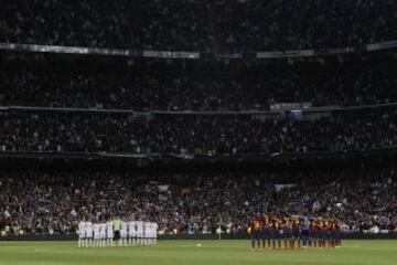 Minuto de silencio en homenaje a Adolfo Suárez.