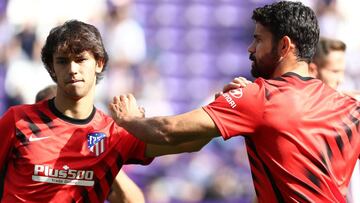 João Félix y Costa en el calentamiento previo al Valladolid-Atlético.