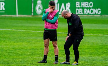 La larga baja de Mboula cambia el estilo del once Jos¨¦ Alberto