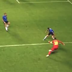 Muchos madridistas se conformarían con esto: Hazard siendo un poco Hazard