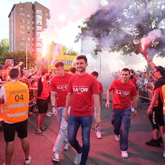 El Mirandés se da un baño de masas antes del playoff