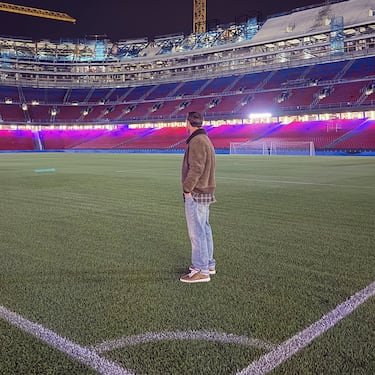 Fotografía de Lionel Messi en el interior del estadio Camp Nou.