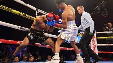 Emiliano Vargas, son of Fernando Vargas, knocked out Alexander Espinoza in seconds, to claim the fastest knockout ever at the legendary temple of boxing.
