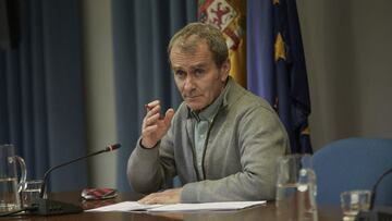 El director del Centro de Coordinación de Alertas y Emergencias Sanitarias, Fernando Simón, durante una rueda de prensa para informar sobre el seguimiento de la pandemia por COVID-19, en Madrid (España), a 25 de febrero de 2021.
25 FEBRERO 2021;FERNANDO SIMÓN;COVID-19;SALUD;CORONAVIRUS;SILVIA CALZÓN
EUROPA PRESS/J. Hellín. POOL
25/02/2021