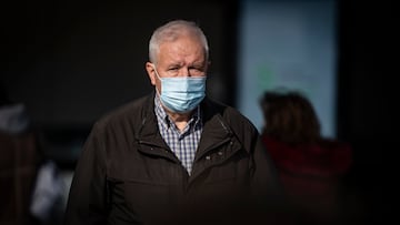 Un hombre con mascarilla en la estación Puerta de Atocha-Almudena Grandes, a 26 de enero de 2023, en Madrid (España). Durante una entrevista, la portavoz del Ejecutivo ha informado que después del seguimiento y análisis de la última fase de la incidencia tras la apertura de fronteras de China, las mascarillas podrían ser retiradas en el transporte público ‘de forma inmediata’.
26 ENERO 2023;CHINA;MASCARILLA;ESPAÑA;OBLIGATORIEDAD;SALUD;SEGURIDAD;TRANSPORTE;ATOCHA
A. Pérez Meca / Europa Press
26/01/2023