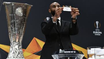 Kanout&eacute;, durante un sorteo de la Europa League. 