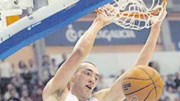 <b>VUELVE EL GUERRERO. </b>Hervelle, una pieza básica en el Madrid.