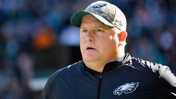 Chip Kelly ya no es el entrenador de los Philadelphia Eagles.