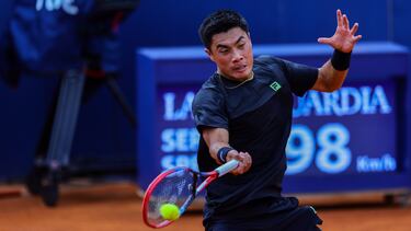 Martnez se exprime ante Nakashima; Carballs, KO