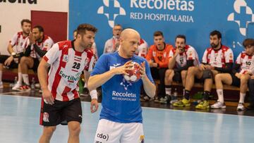 La grave lesi¨®n de Camino desestabiliza al Valladolid