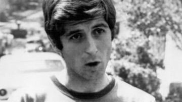 Integró la Selección Italiana que ganó la Eurocopa 1968 y obtuvo el subcampeonato del mundo en Mexico '70. Es una de las figuras legendarias del AC Milan y se hizo con el Balón de Oro en 1969.