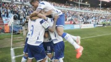 Alegría de los jugadores del Real Zaragoza.