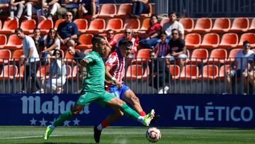 Ale García, en el Atleti B contra el Antequera.