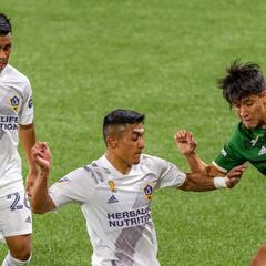 'Tata' Martino ya contactó a Efraín Álvarez y a Julián Araujo