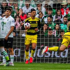 El Zaragoza se salva y alarga la espera del Racing
