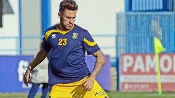 Iván González con el Alcorcón.