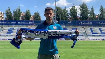 Jaime Sánchez refuerza la defensa del Sabadell
