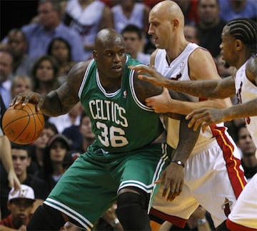 Del Shaquille de Orlando, Los Angeles y Miami, el tramo principal de su carrera, al que apur¨® su recorrido en Phoenix, Cleveland y Boston. La camiseta que m¨¢s extra?a le resulta es la de los Celtics, rival de los Lakers con los que gan¨® tres anillos.
