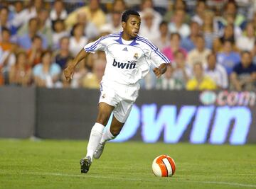 El brasileño llegó al Real Madrid en 2005 y deslumbró tanto en su primer partido contra el Cádiz que dejó boquiabierto al mundo.