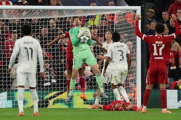 Thibaut Courtois en acción.