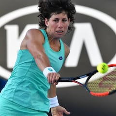 Carla Suárez debuta con triunfo en Dubai y se medirá a Pliskova