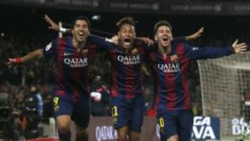 Suárez, Neymar y Messi celebran uno de los goles del Barcelona.