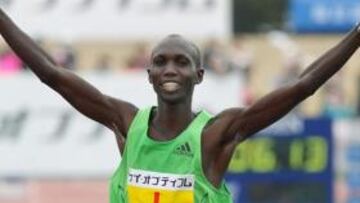 Kipsang se queda a cuatro segundos del récord mundial