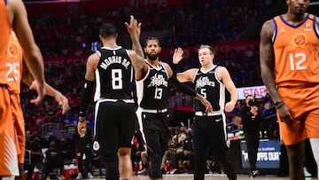 The Los Angeles Clippers bounced back from consecutive losses against the Phoenix Suns thanks to Paul George this Thursday night at the Staples Center.