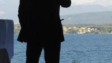 <b>CARA A CARA. </b>Mourinho viajó ayer a Suiza para verse hoy con la UEFA.