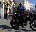 Charly Sinewan: "Cuando estoy viajando en moto no busco nada"