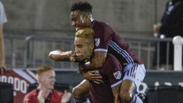 A pesar de estar en el fondo de la Conferencia Oeste, el conjunto de Colorado Rapids no conoce la derrota ante los dos equipos de Los &Aacute;ngeles en la MLS.