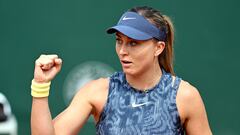 Paris (France), 30/05/2024.- Paula Badosa of Spain reacts during her Women's Singles 2nd round match against Yulia Putintseva of Kazakhstan during the French Open Grand Slam tennis tournament at Roland Garros in Paris, France, 30 May 2024. (Tenis, Abierto, Francia, Kazajstán, España) EFE/EPA/CAROLINE BLUMBERG
