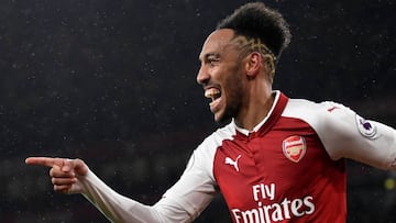 Arsenal&#039;s Pierre-Emerick Aubameyang celebrates