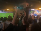 Locura en un bar de Glasgow con el gol de Escocia que le dio el pase al Mundial